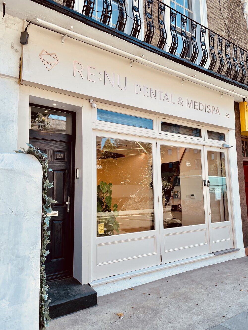 Re:Nu Dental & Medispa dental clinic in Notting Hill. Prompt and compassionate emergency dental services for immediate oral health concerns.